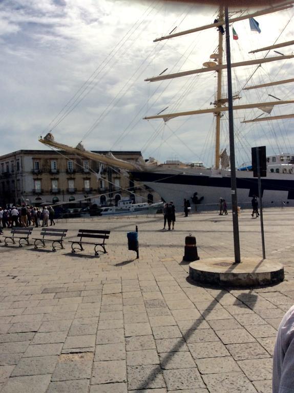 Appartamento Dammuso Isola Di Ortigia Syrakus Exterior foto