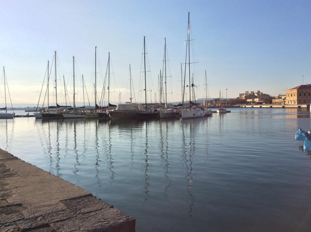 Appartamento Dammuso Isola Di Ortigia Syrakus Exterior foto